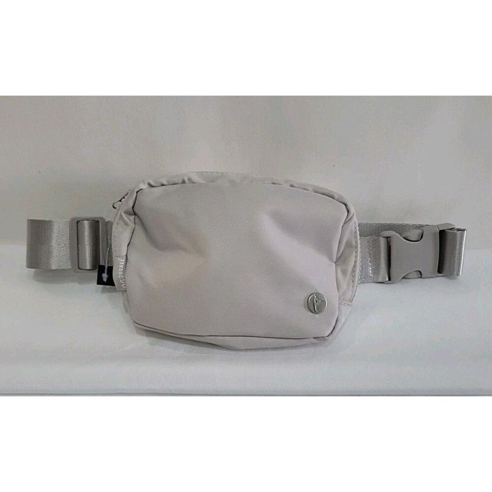 NWT 90 Degree Activewear Crossbody Grey Nylon Bag